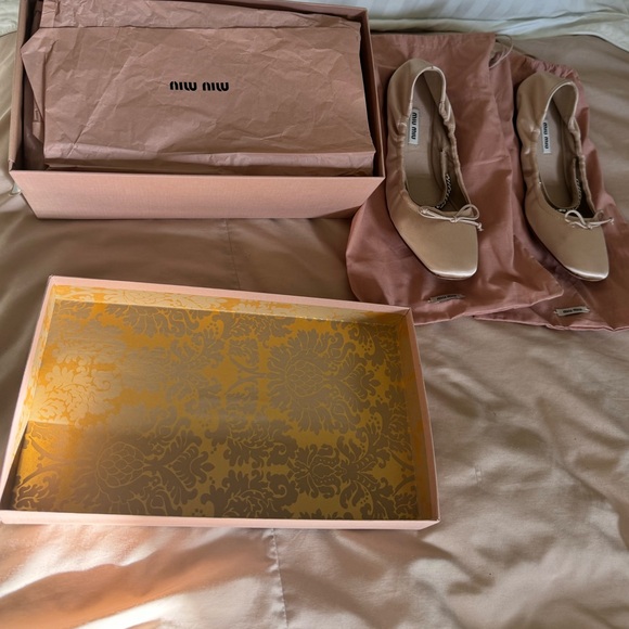 Miu Miu Silk Ballet Flats with Silver chain Size:38 - Picture 2 of 11